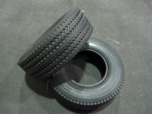 TAMIYA 1/14 卡車用 385 寬車胎 2入 (